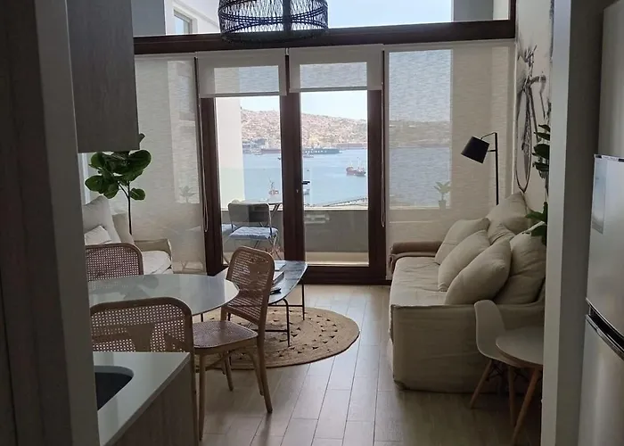 Hom I Espectacular Loft Con Vista Al Mar En Valparaiso