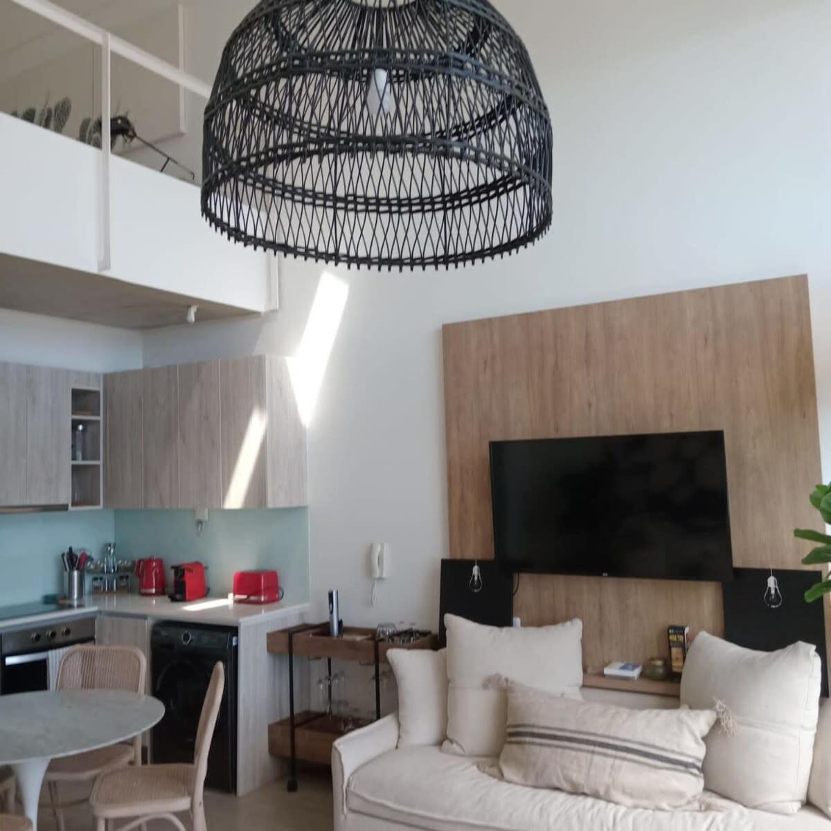 Hom I Espectacular Loft Con Vista Al Mar En Appartamento
