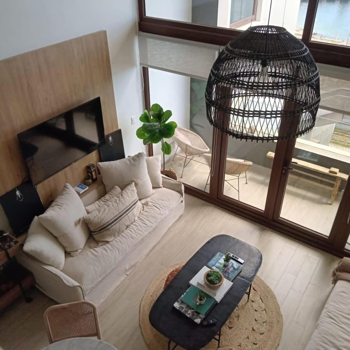 Hom I Espectacular Loft Con Vista Al Mar En * Valparaíso